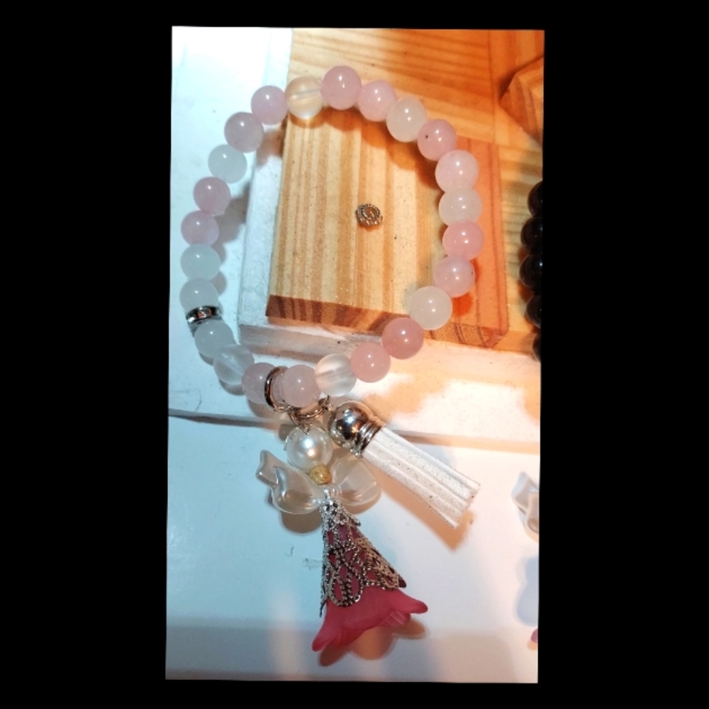 #L❤️VE HANDMADE. NEW  Bracelet w Dangle